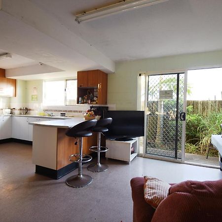 Caloundra Backpackers Hostel Bagian luar foto