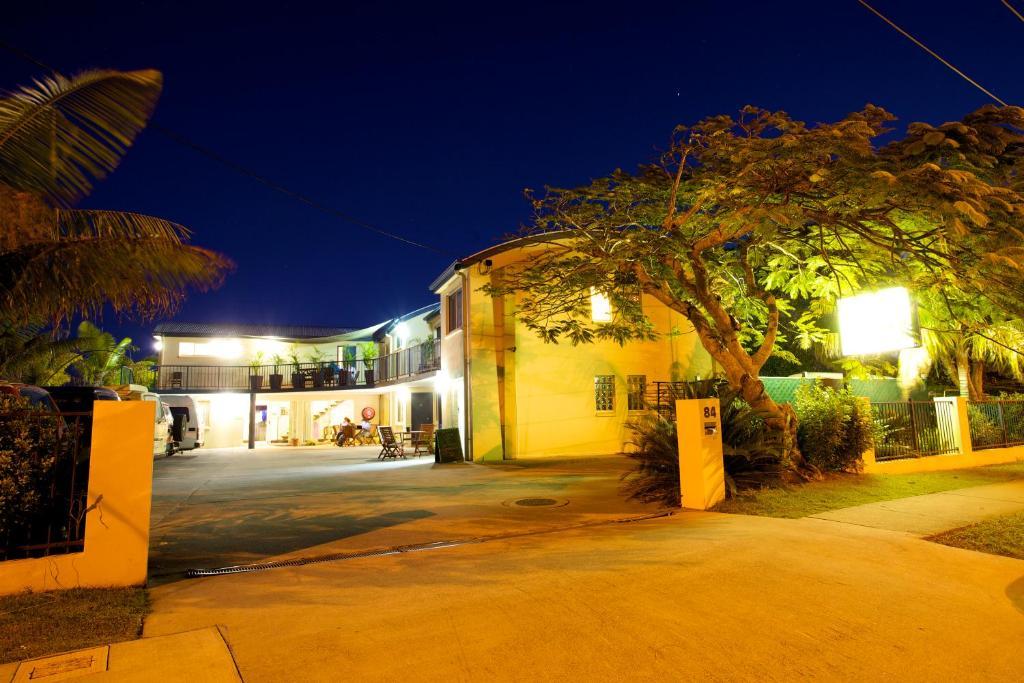 Caloundra Backpackers Hostel Bagian luar foto